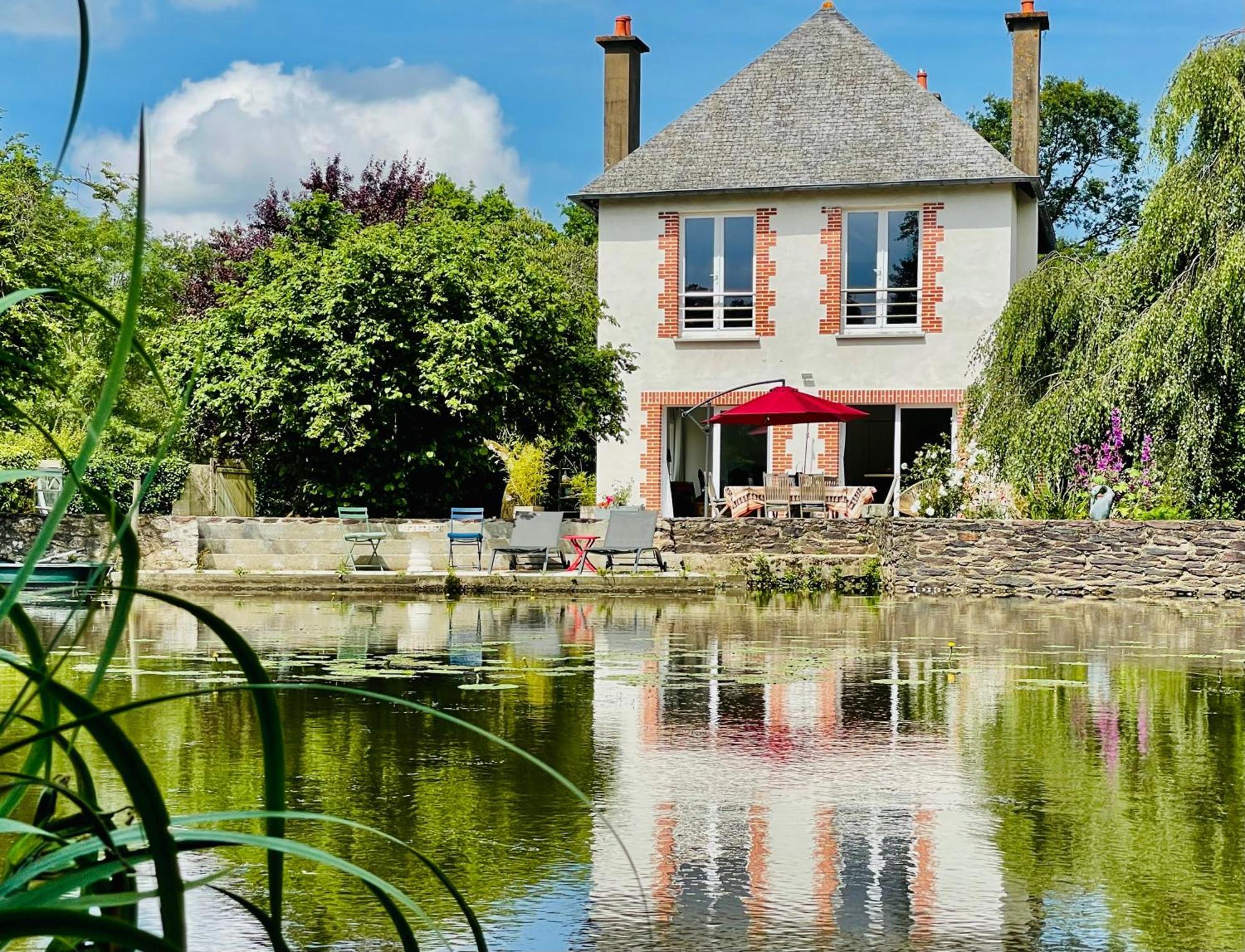 Le Moulin De Bury, Maison De Campagne Au Bord De La Riviere A 13 Kms Au Sud De Rennes Chavagne Buitenkant foto